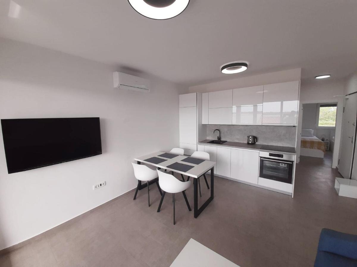 Apartmani Anda Nin Luaran gambar